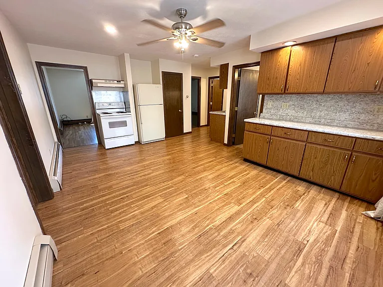 22 Kossuth St #201 — Photo 6