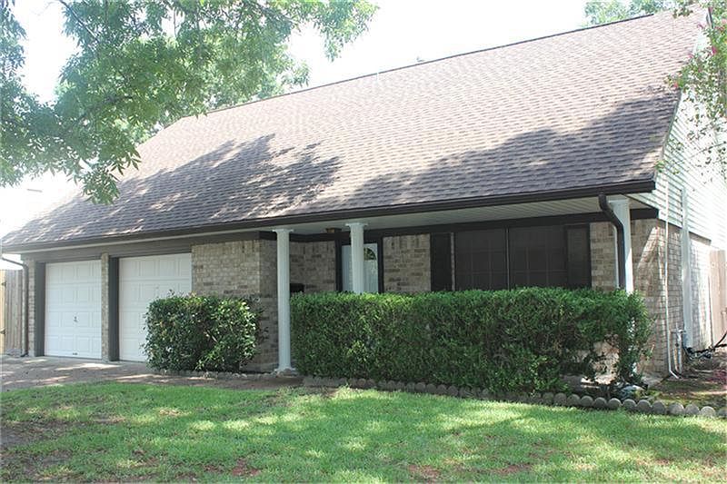 1st image of 2205 N Palm Ct