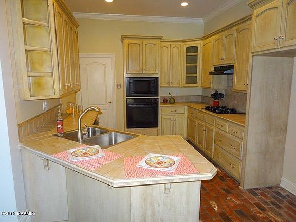 2nd image of 203 Grandville Dr