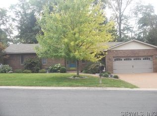 288 Sherwood Dr, Glen Carbon, IL