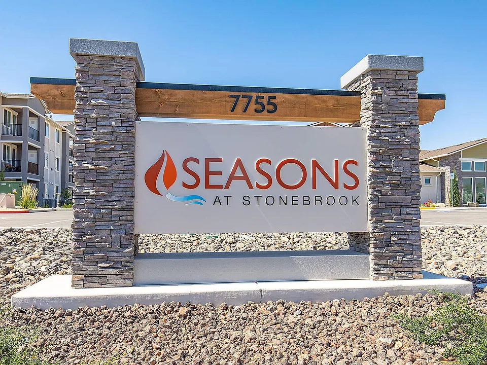 Seasons at Stonebrook