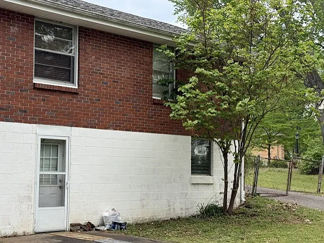 Ryburn Dr — Photo 13
