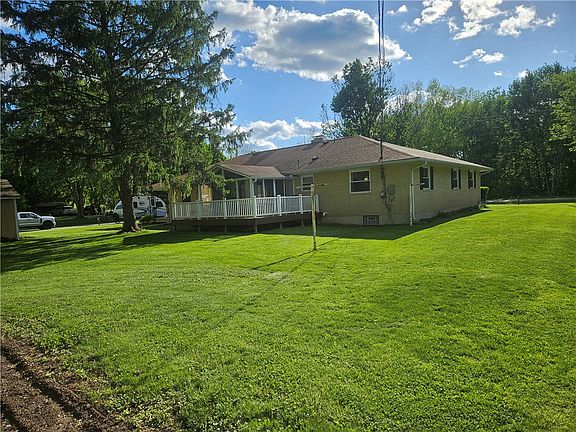 4th image of 3998 Willowcrest Rd
