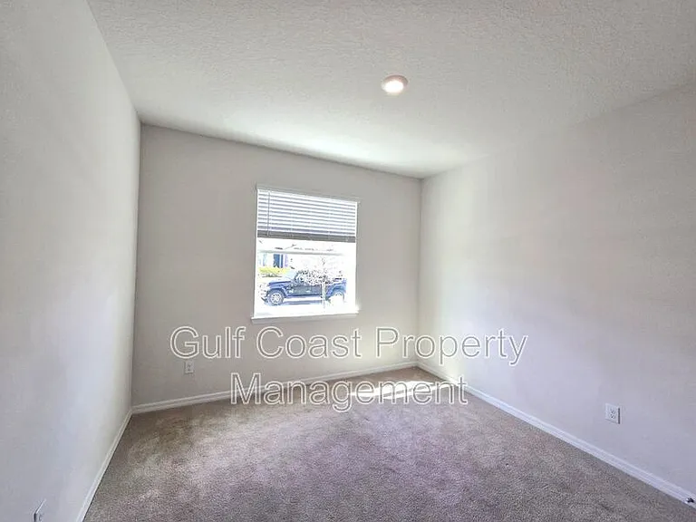 611 160th St E — Photo 19