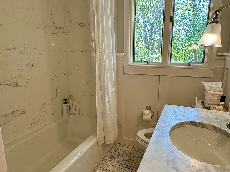 3075 W Roxboro Rd NE — Photo 25