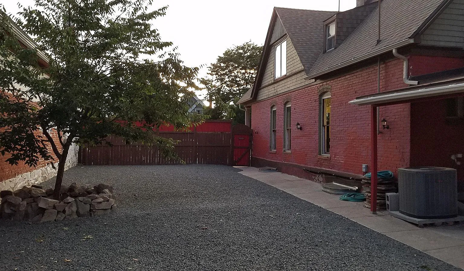 3440 Franklin St — Photo 2