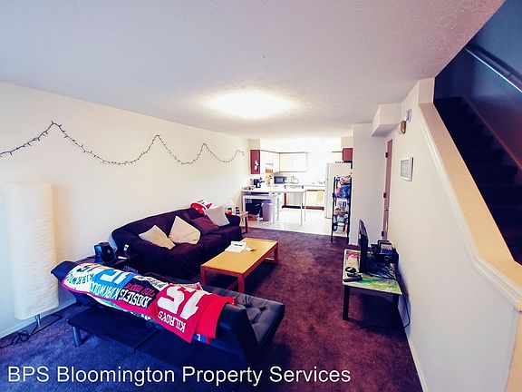 2nd image of 1702 N Lincoln Ave