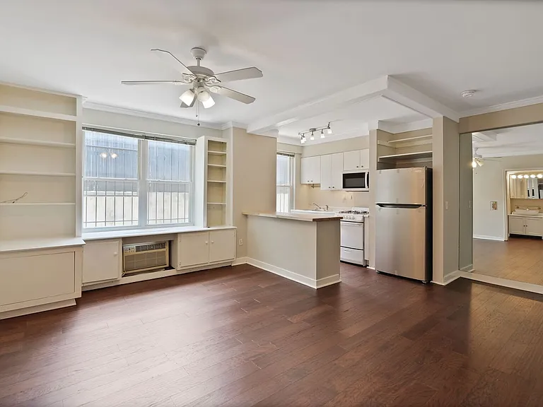 2130 N St NW #107 — Photo 1