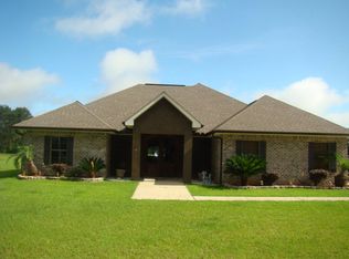 363 Anchor Lake Rd, Carriere, MS 39426