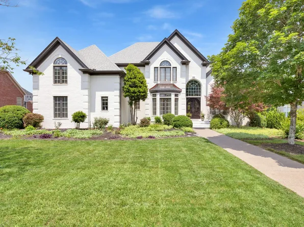 1004 Watkins Creek Dr, Franklin, TN 37067
