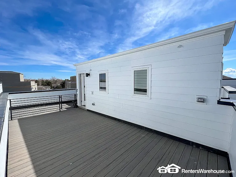 888 S Valentia St — Photo 19