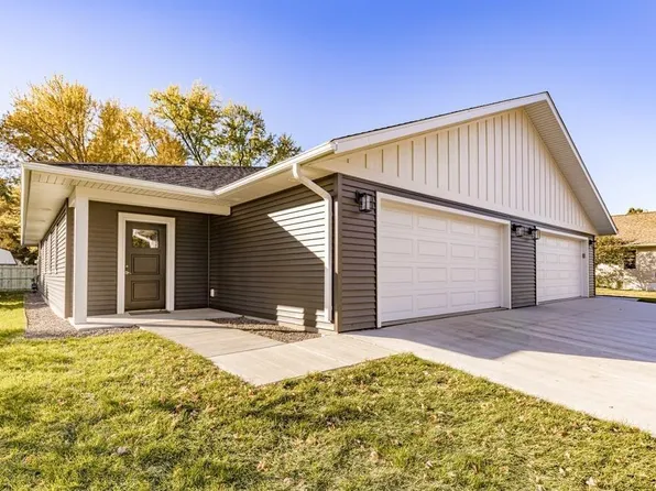 335 20th St #B, Cloquet, MN 55720