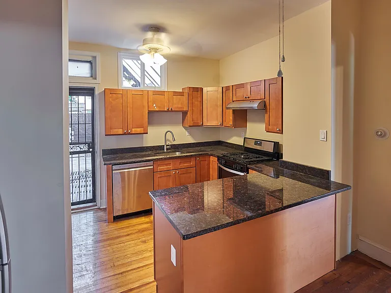 4007 Green St — Photo 6