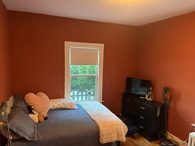 3 bed, 1500 sqft, $2,700 — Photo 4