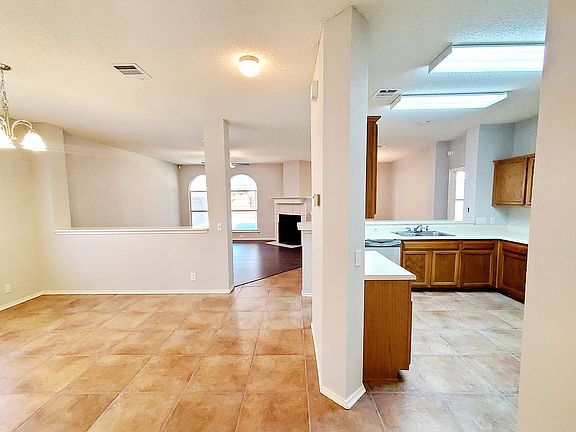 Great open floorplan!