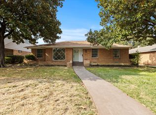 1423 Misty Glen Ln, Dallas, TX 75232