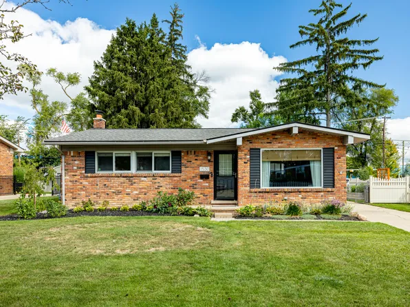 1530 Nantucket Rd, Plymouth, MI 48170