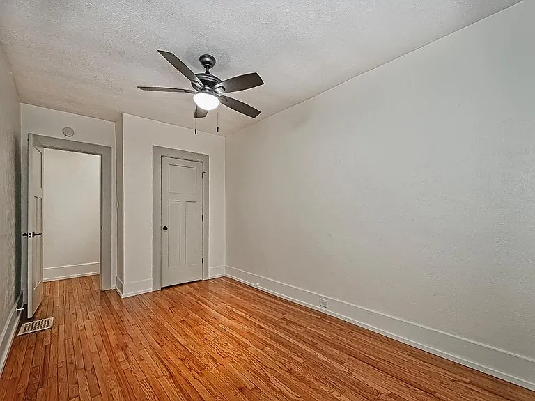 105 Shady Dr W #4 — Photo 21