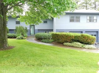 9 Lamell Ave, Essex Junction, VT 05452