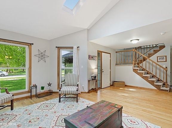 3rd image of 4712 W Glenbrook Trl
