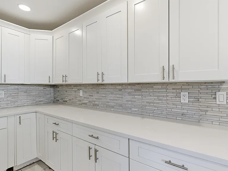 336 W Palisade Ave — Photo 8