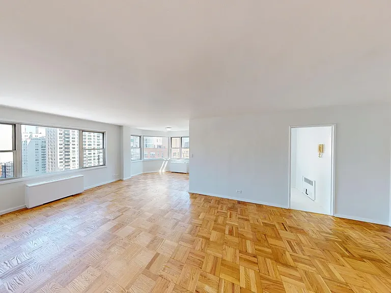 250 E 73rd St #16E — Photo 3