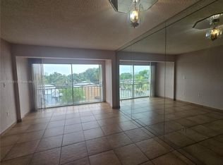 1793 SW 5th St APT 401, Miami, FL 33135