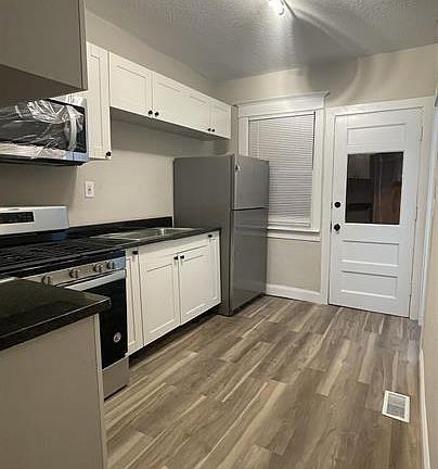 2nd image of 2720 Dupont Ave S