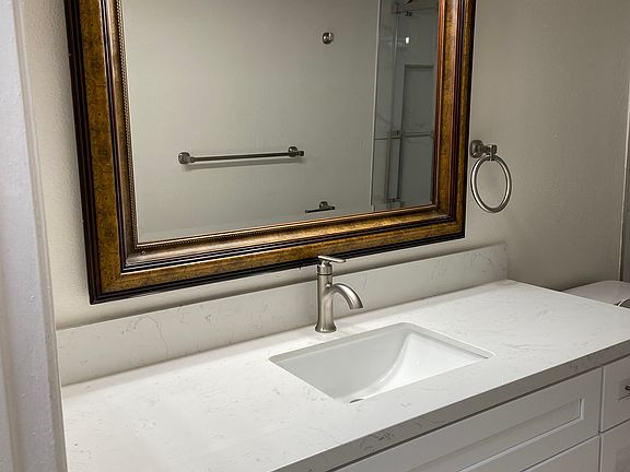 5th image of 7872 Glencoe Dr #1