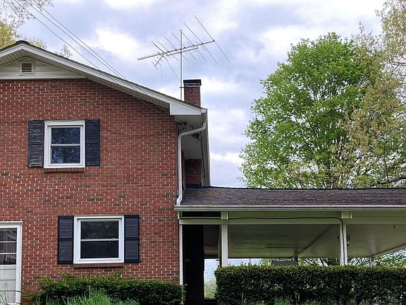 3rd image of 2154 Lewisburg Pike