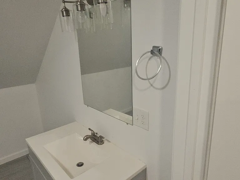 1320-1322 Elmwood Ave #3A — Photo 4