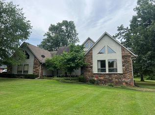 4355 Falcon Rd, Springdale, AR 72762