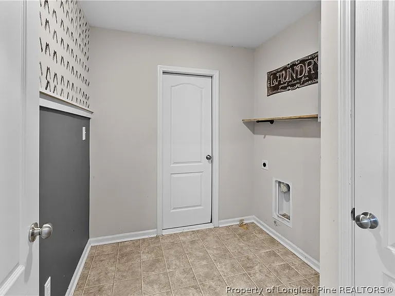 120 Chatfield Dr — Photo 27