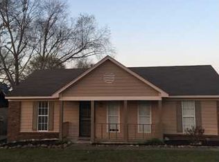 6300 Lynnfield Rd, Horn Lake, MS 38637