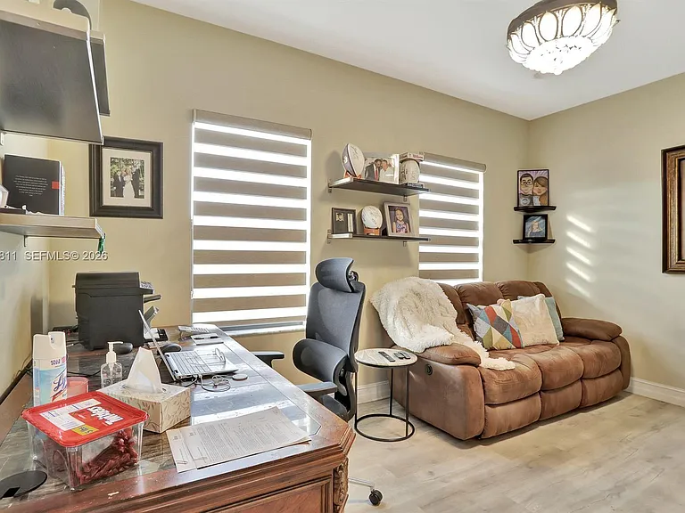 9517 Glider Way — Photo 33