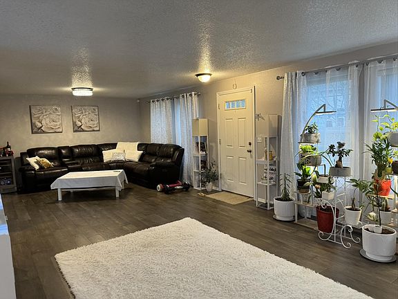3rd image of 509 NW 25th Pl #509