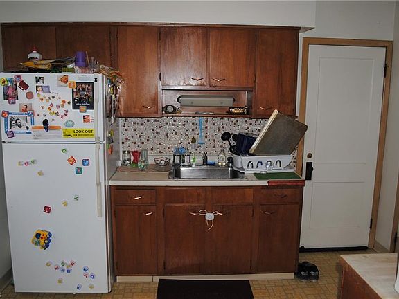 5th image of 2205 Atkins Ave