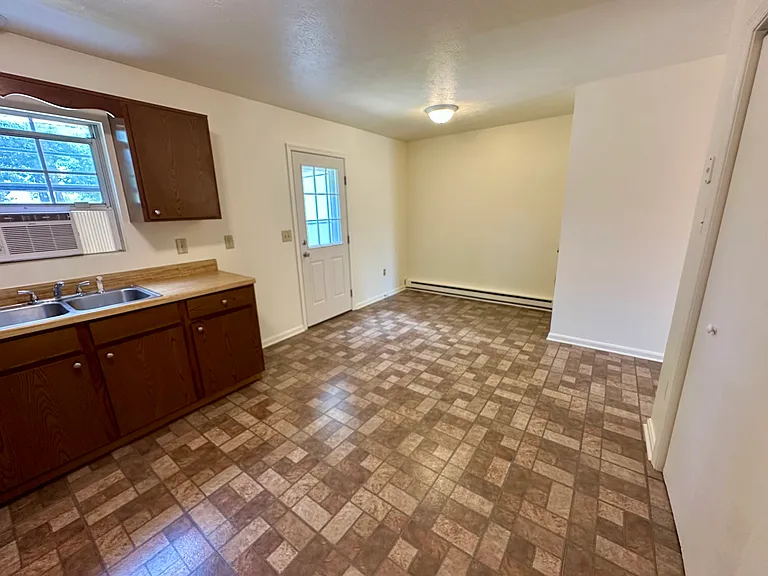 234 Nottoway Dr — Photo 6