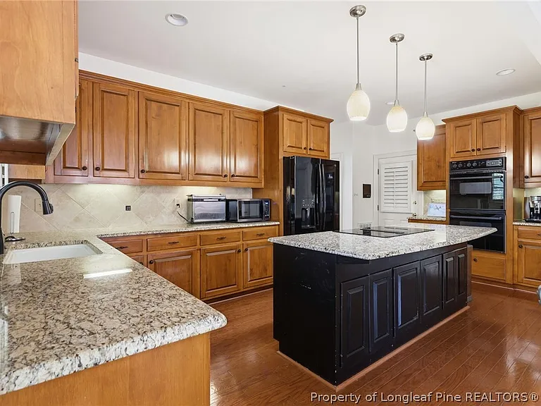 3525 Prestwick Dr — Photo 5