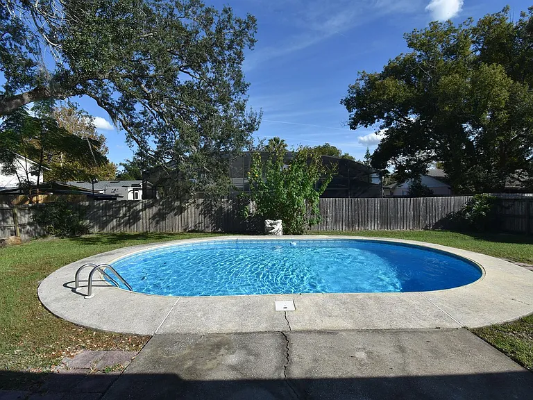 1039 Branchwood Dr — Photo 17