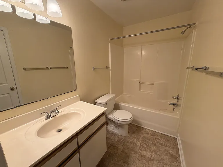 115 McConville Rd #B — Photo 15