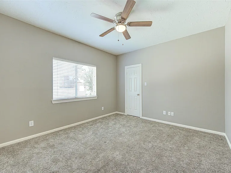 2935 Apple Forest Ct — Photo 28