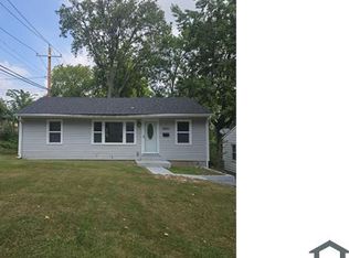 8867 Saint Cyr Dr, Saint Louis, MO 63136