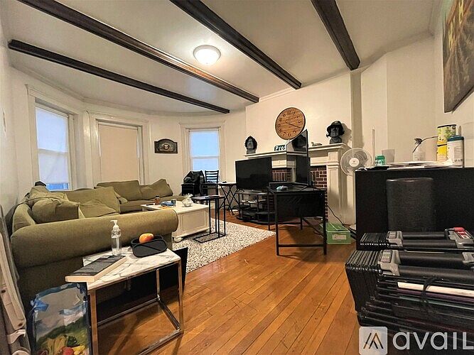 1st image of 157 Thorndike St #1A