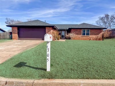 705 S 28th St, Clinton, OK, 73601