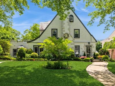 329 Brower Avenue, Rockville Centre, NY, 11570