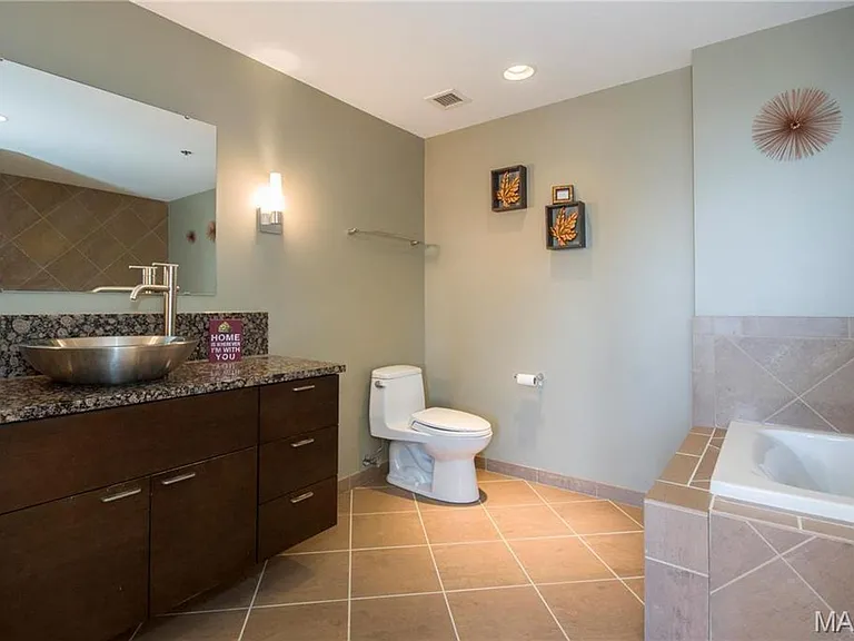 915 Olive St #1408 — Photo 13