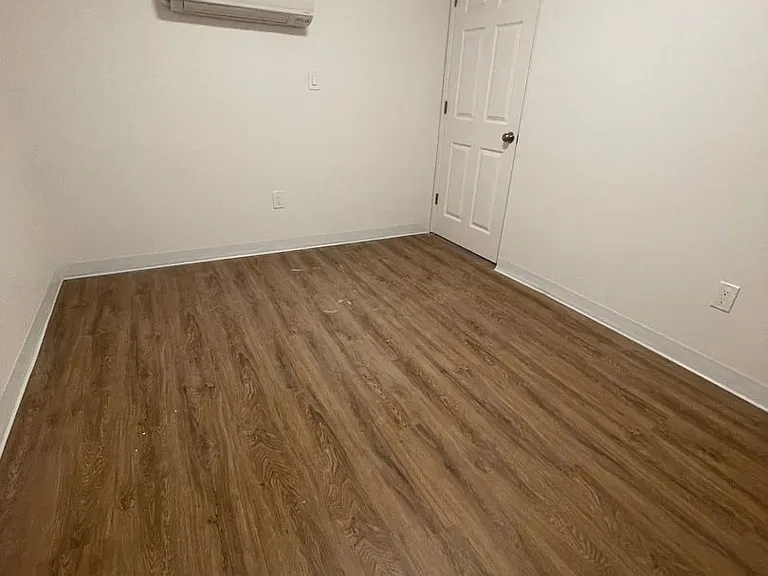 2946 Ogden Ave — Photo 17