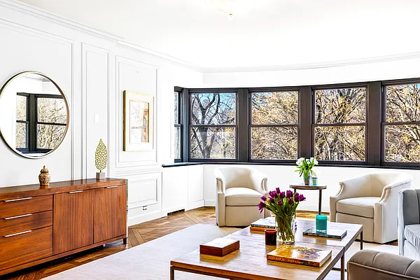 Sold by Douglas Elliman | media 22