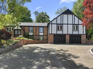 106 Sunset Dr, Mc Kees Rocks, PA 15136